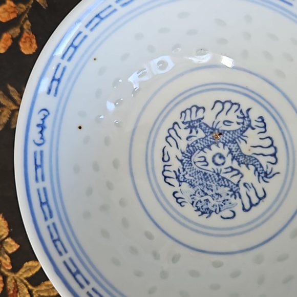 Vintage  60's Blue and white Chinese ceramic   rice grain patterns bowels - Picture 4 of 4